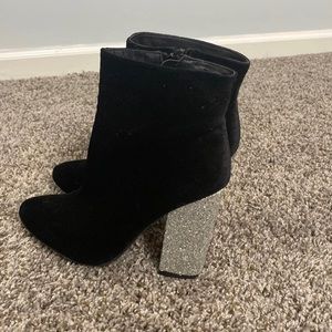 Boots with glitter heel